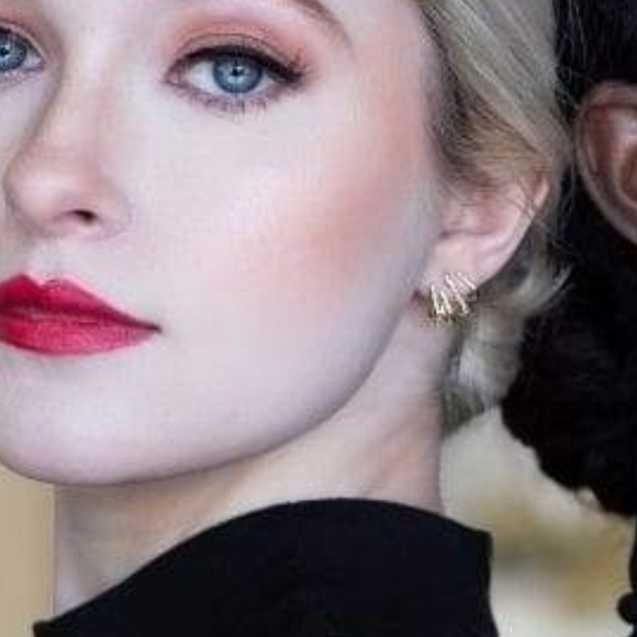 Mimi Arden FYRA Classic Earrings - Picture 2 of 2